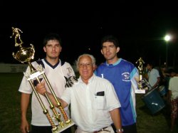 Con el “Trofeo de Campeones” se cierra la temporada 2009 en el fútbol local