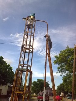 El municipio renovó parte del alumbrado en plaza Cabral