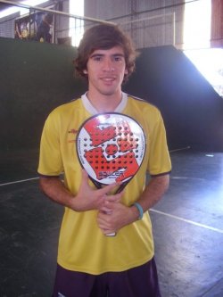 Jonathan Breard en lo mejor del padel