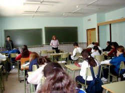 El Gobierno acordó el salario mínimo con gremios docentes