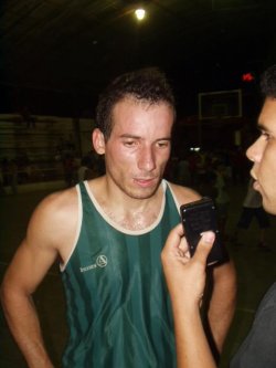 Esta noche se juegan las semifinales del Comercial 2010