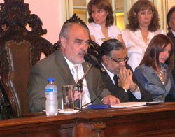 Colombi reiteró su intención de convertir la DPEC en sociedad del estado