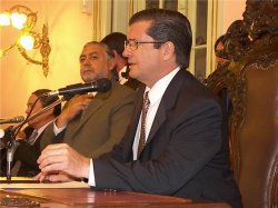 El Presidente del HCD Walter López en la legislatura provincial