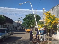 Municipio ilumina calles luego de la publicación de Saladas Informa