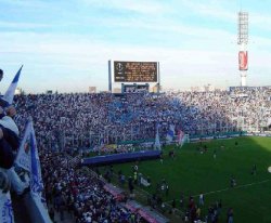 Entradas de fútbol gratuitas para afiliados del PAMI