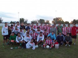 El fútbol saladeño se vistió de fiesta con Sand y Morales