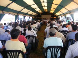 Más de 500 personas en la primera jornada del Encuentro de Máquinas y Herramientas