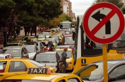 “El Caos en el Transito” se emite este fin de semana