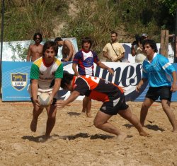 El rugby de playa gana adeptos a nivel mundial y el sábado estará en Corrientes
