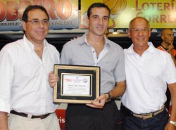 Justo reconocimiento al “Puma” Montecchia