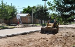 El pavimento es ya una realidad en varios barrios correntinos