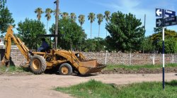 Mejoran calles de tierra y  abren desagües en adyacencias al Corsódromo