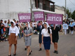 La Normal y su desfile temático emocionaron a todo un pueblo