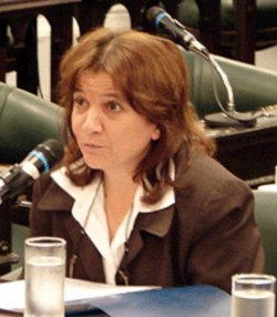 La senadora González tildó al  PJ correntino como una "secta"