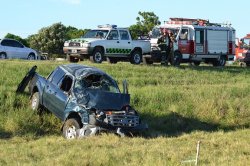 Despistó y volcó una camioneta sobre ruta 13 en Santo Domingo-Saladas