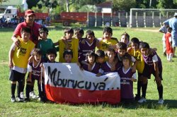 Huracán y Mburucuyá Finalistas del Sub 11 de futbol