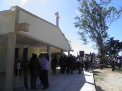 Colombi inauguró Capilla en Pago de los Deseos