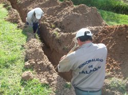 Continúa el Plan Integral de Extensión Red de Agua Potable en barrios saladeños