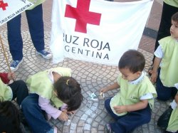 Alumnos de la Cruz Roja festejaron el Día del Jardín de Infantes en la Plaza Verá