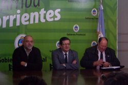 El Vicegobernador entregó subsidios a instituciones y clubes