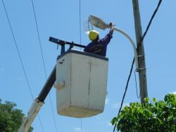 Importante recambio de luminarias en barrios saladeños