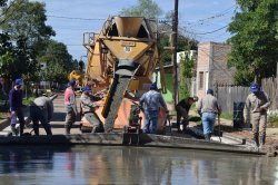 La Municipalidad pavimentó calle Pellegrini
