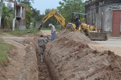 "Más Agua" para el barrio Centenario