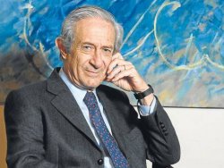 Se inicia el Ciclo de Conferencias con la disertación de prestigioso economista