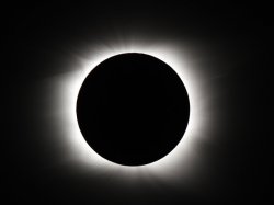 El martes 13 tendrá un eclipse total de sol que será transmitido por internet