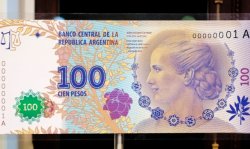 Ya están en plena circulación los billetes de 100 pesos con la imagen de Eva Perón