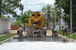 El Municipio de Saladas pavimenta e ilumina nuevas calles