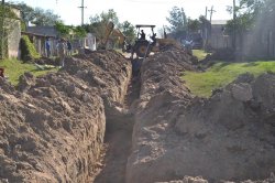 Continua en marcha la imponente obra de red cloacal en Saladas