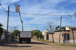 Nueva iluminación pública en diversos barrios de Saladas