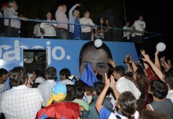 Histórica manifestación de apoyo a Camau y Nancy Sand en Ituzaingó