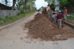 La gestión Alterats continua pavimentando calles en Saladas