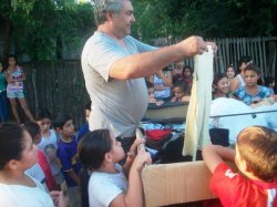 Luego de las lluvias, la ayuda para vecinos saladeños