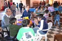 El intendente Herrero compartió Chocolateada con niños del Vélez Sarsfield