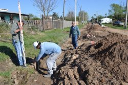 Se construye cordón cuneta en el ingreso al Complejo Turístico de Saladas