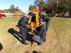 La Escuela Técnica repara asientos de equipos gimnásticos