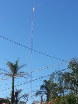 Con su torre de transmisión lista “Che Retá” se prepara para emitir señal