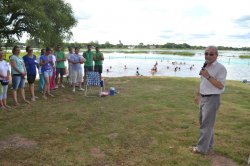 Herrero dio apertura a la temporada 2015 de la playa Laguna Soto