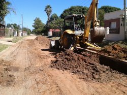 Iniciaron los trabajos para pavimentar otro tramo de calle Pellegrini