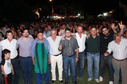 Multitudinarios encuentros de candidatos del FpV en pueblos y ciudades del interior