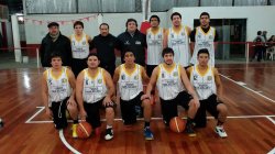 Antorcha, Comunicaciones y Basket Santa Rosa siguen liderando el Asociativo mayor