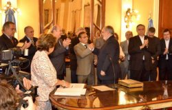 Colombi puso en funciones a Ricardo Cardozo como Ministro de Salud
