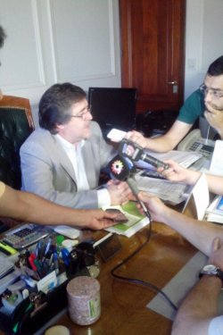 Vaz Torres confirmó el cronograma salarial de diciembre para estatales