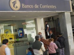 El pago de haberes a estatales provinciales empieza el martes 29