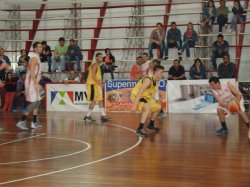 Atlético Saladas cayó ante un duro Comunicaciones