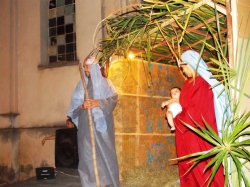 Brillante representación del Pesebre Viviente en el atrio de la Iglesia San José