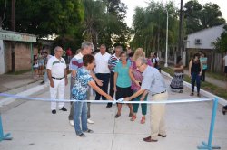 Herrero junto a vecinos inauguró otro tramo pavimentado de Coronel Leyes